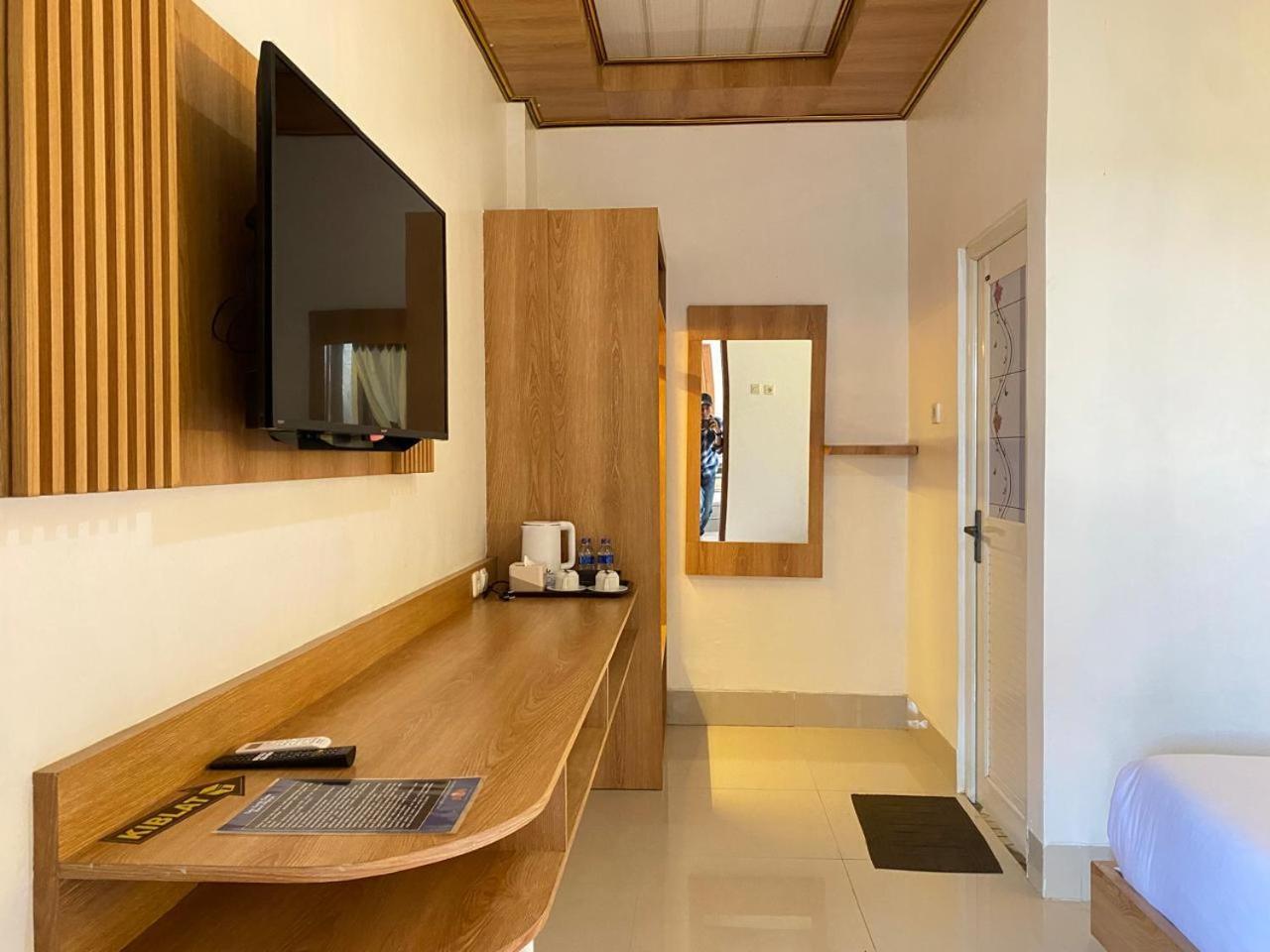 Hotel Wijaya Family 2 Kalasan Exterior photo