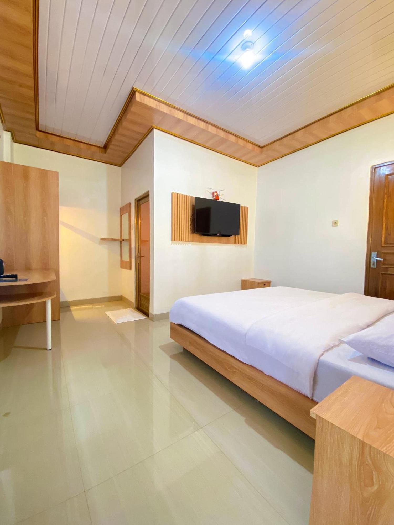 Hotel Wijaya Family 2 Kalasan Exterior photo