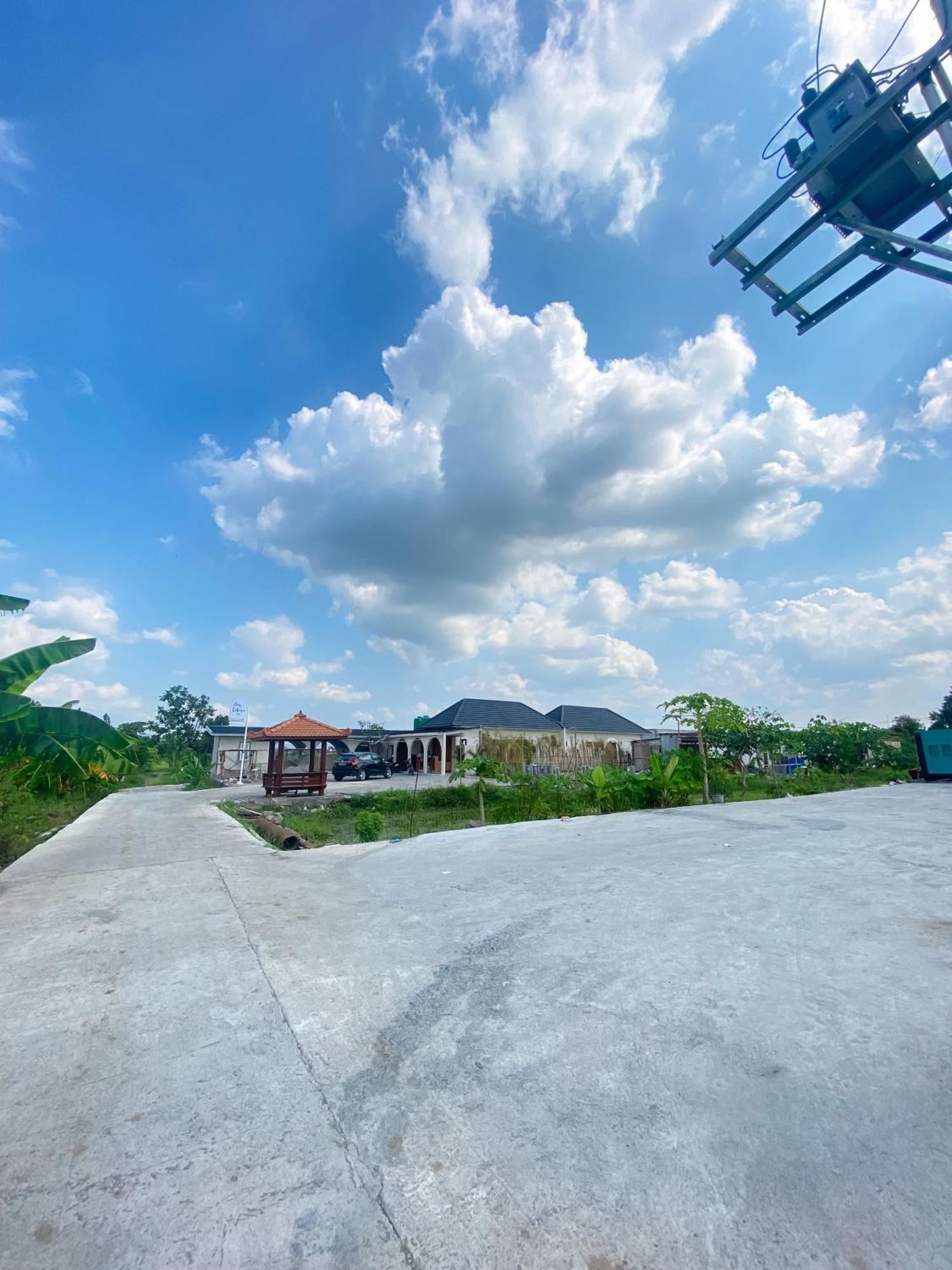 Hotel Wijaya Family 2 Kalasan Exterior photo